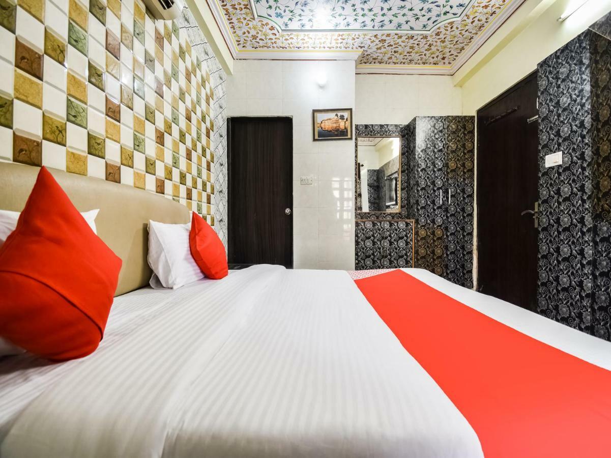 Oyo 48665 Kesar Palace Amer Екстер'єр фото