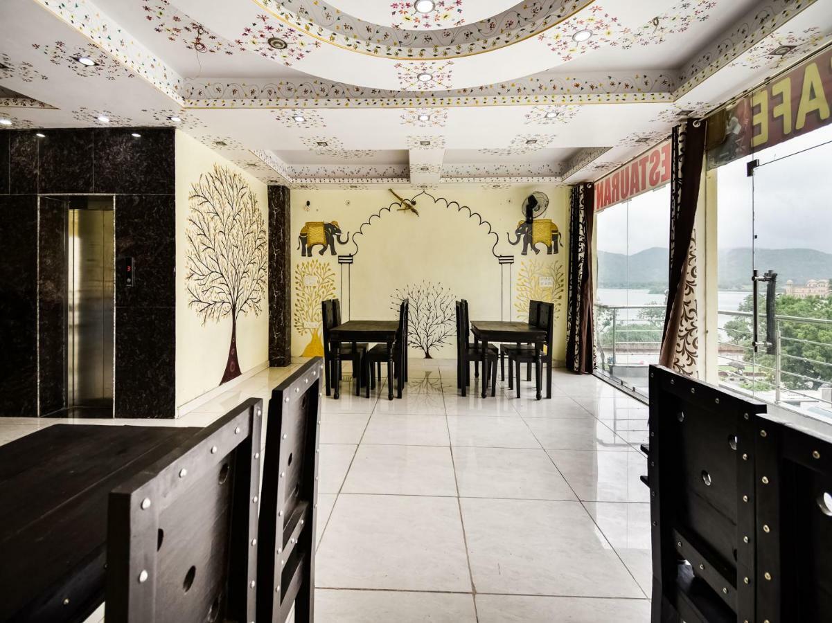 Oyo 48665 Kesar Palace Amer Екстер'єр фото
