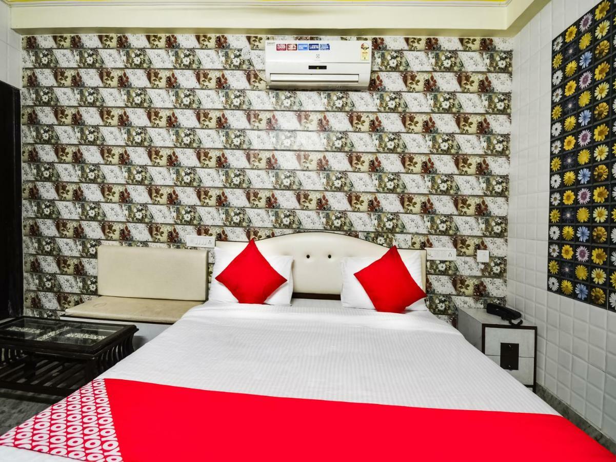 Oyo 48665 Kesar Palace Amer Екстер'єр фото