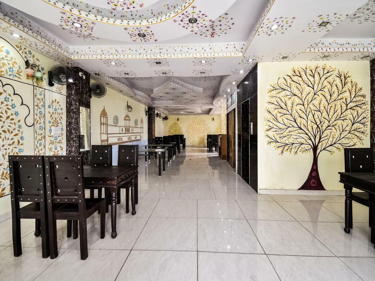 Oyo 48665 Kesar Palace Amer Екстер'єр фото